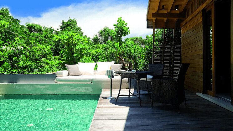 Deluxe Beach Villa with private pool